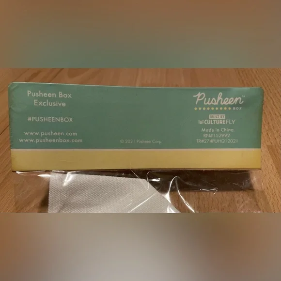 Pusheen Tissue Box Cover - Picture 4 of 4